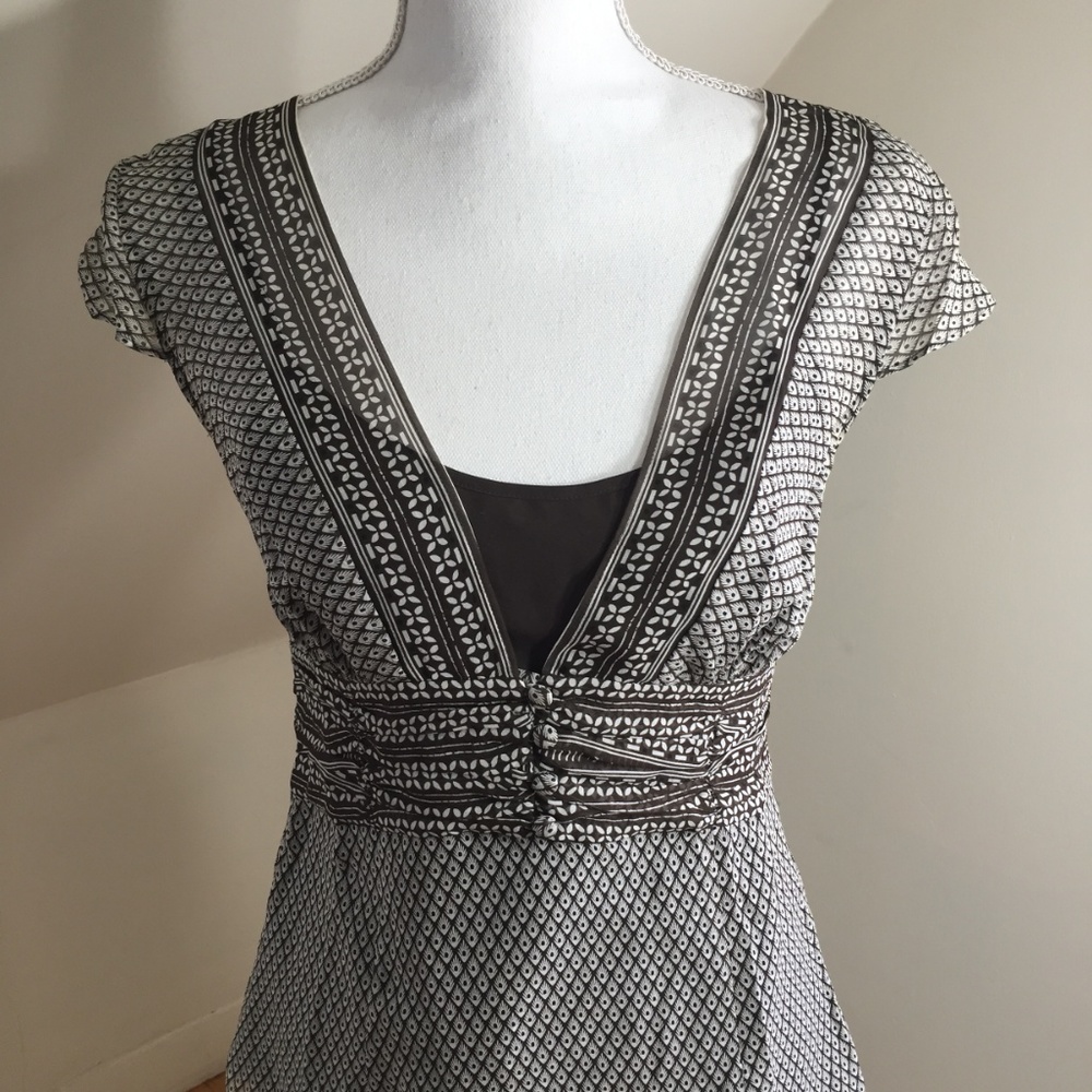 Ann Taylor Silk top sz 2